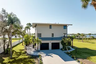 1089 Bayshore Dr, Englewood, FL 34223 - Photo 45