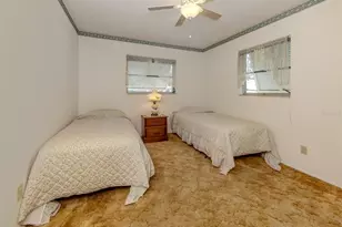 1028 Lillian St, Venice, FL 34285 - Photo 5