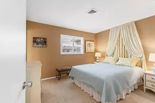 1018 Beach Manor Cir, Venice, FL 34285 - Photo 21