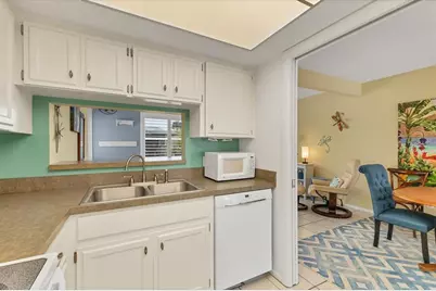 1018 Beach Manor Circle #40, Venice, FL 34285 - Photo 13