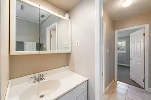 300 Field Ave E, Venice, FL 34285 - Photo 25