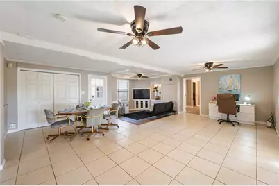 300 Field Avenue E, Venice, FL 34285 - Photo 7