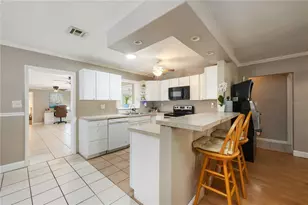 300 Field Ave E, Venice, FL 34285 - Photo 5