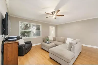 300 Field Avenue E, Venice, FL 34285 - Photo 13