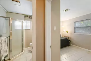 300 Field Ave E, Venice, FL 34285 - Photo 23
