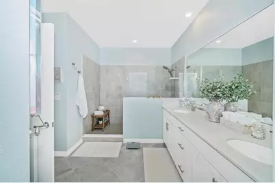 17740 Boracay Court #202, Venice, FL 34293 - Photo 29