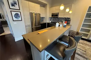 239 Cosmopolitan Ct, Sarasota, FL 34236 - Photo 9