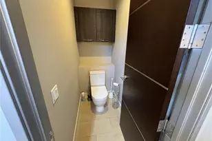 239 Cosmopolitan Ct, Sarasota, FL 34236 - Photo 21