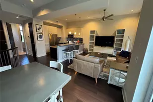 239 Cosmopolitan Ct, Sarasota, FL 34236 - Photo 13