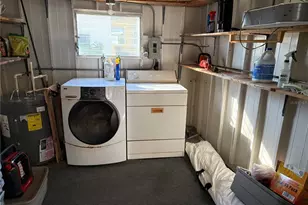 560 Lily Of The Valley Dr, Venice, FL 34293 - Photo 17