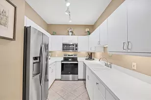 308 Gondola Park Dr, Venice, FL 34292 - Photo 17