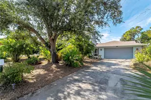 1098 Iowa Ave, Englewood, FL 34223 - Photo 3