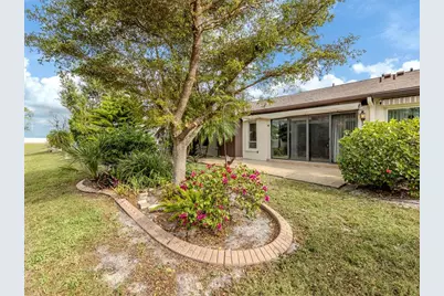 647 Foxwood Boulevard, Englewood, FL 34223 - Photo 29