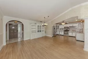 647 Foxwood Blvd, Englewood, FL 34223 - Photo 9