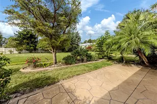 647 Foxwood Blvd, Englewood, FL 34223 - Photo 27