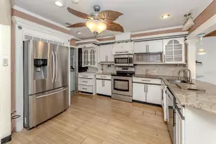 647 Foxwood Blvd, Englewood, FL 34223 - Photo 11