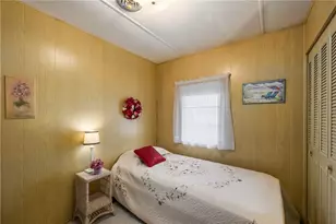 239 Inner Dr E, Venice, FL 34285 - Photo 17