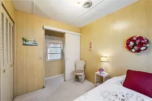 239 Inner Dr E, Venice, FL 34285 - Photo 27