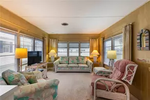 239 Inner Dr E, Venice, FL 34285 - Photo 7