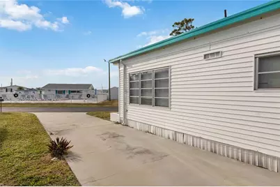 239 Inner Drive E, Venice, FL 34285 - Photo 35