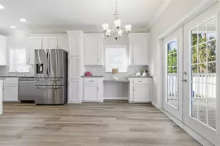 571 Oriental Poppy Dr, Venice, FL 34293 - Photo 5