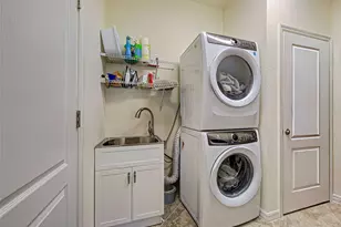 12781 Cinqueterre Dr, Venice, FL 34293 - Photo 33