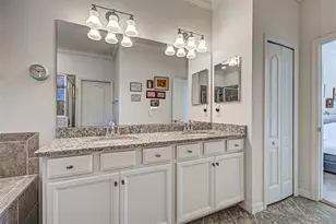 12781 Cinqueterre Dr, Venice, FL 34293 - Photo 27