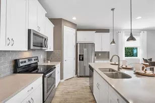 11516 Renaissance Blvd, Venice, FL 34293 - Photo 9