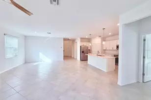 10995 Pinot Dr, Venice, FL 34293 - Photo 13