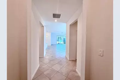 10995 Pinot Drive, Venice, FL 34293 - Photo 5