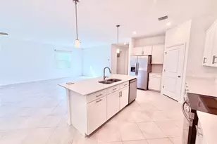 10995 Pinot Dr, Venice, FL 34293 - Photo 11