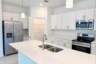 10995 Pinot Dr, Venice, FL 34293 - Photo 9