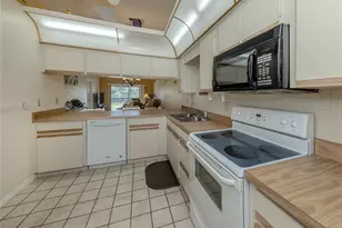 934 Capri Isles Blvd, Venice, FL 34292 - Photo 21