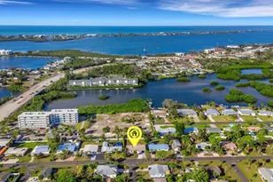 1290 Oxford Dr, Englewood, FL 34223 - Photo 3