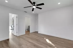 1290 Oxford Dr, Englewood, FL 34223 - Photo 39