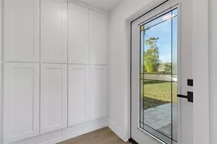 1290 Oxford Dr, Englewood, FL 34223 - Photo 17