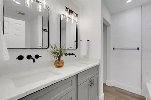 1290 Oxford Dr, Englewood, FL 34223 - Photo 25