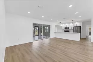 218 Alsace Ave, Venice, FL 34293 - Photo 7