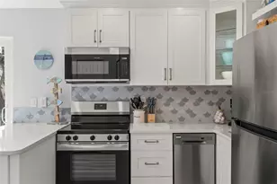 1360 Holiday Dr, Englewood, FL 34223 - Photo 15