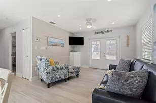 1360 Holiday Dr, Englewood, FL 34223 - Photo 5