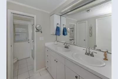 1002 Jolanda Circle, Venice, FL 34285 - Photo 29