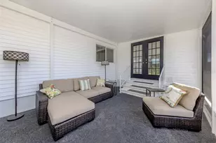 1002 Jolanda Cir, Venice, FL 34285 - Photo 13