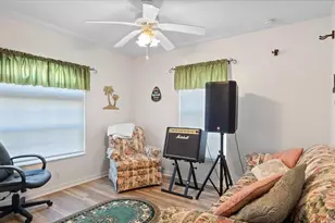 11644 SW Egret Cir, Lake Suzy, FL 34269 - Photo 15