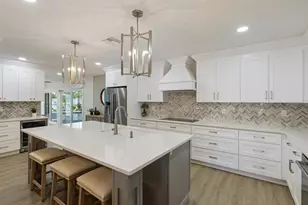 842 Nokomis Ave S, Venice, FL 34285 - Photo 29