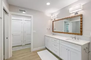 842 Nokomis Ave S, Venice, FL 34285 - Photo 21