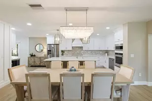 842 Nokomis Ave S, Venice, FL 34285 - Photo 31