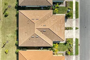 20718 Galileo Pl, Venice, FL 34293 - Photo 3