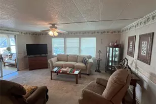 818 Jolanda Cir, Venice, FL 34285 - Photo 17