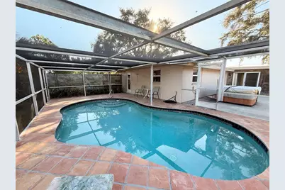 551 E Seminole Drive, Venice, FL 34293 - Photo 3