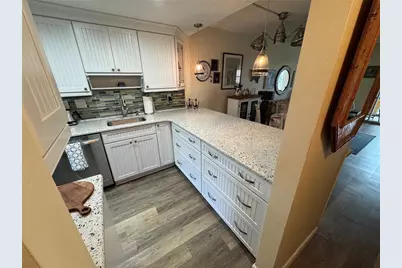 1400 Tarpon Center Drive #111, Venice, FL 34285 - Photo 5